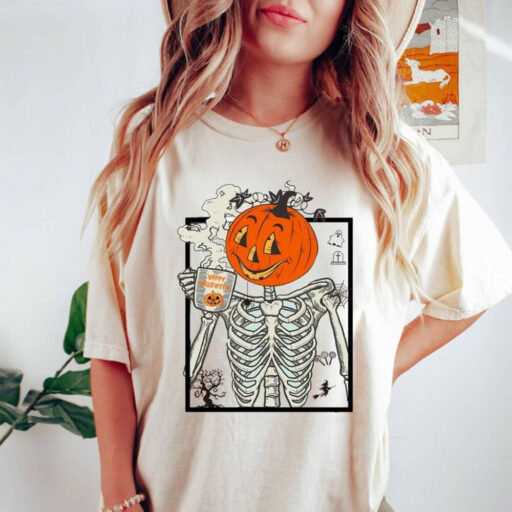 Comfort Colors® Skeleton Pumpkin Shirt, Halloween Coffee T-Shirt, Womens Fall Fashion shirt, HALLOWEEN Coffee t-shirt, iprintasty halloween