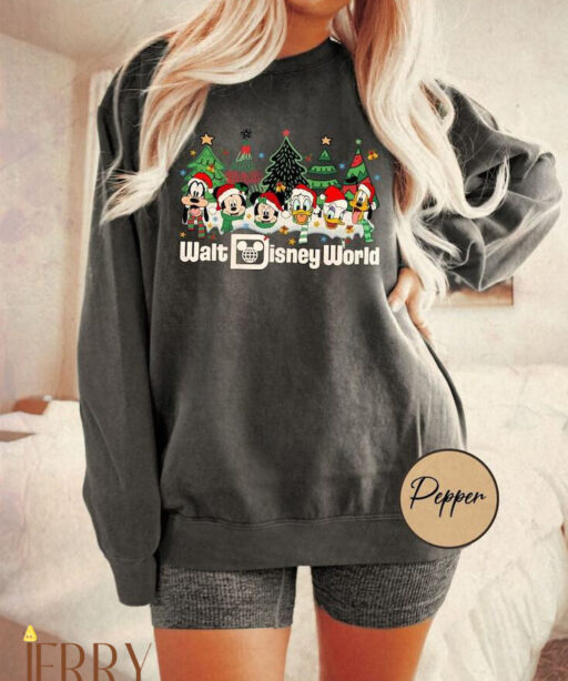 Disney Mickey Minnie Friends Sweatshirt, Mickey and Friends Christmas Sweatshirt, Disneyland Christmas, Merry Christmas Women Sweatshirt