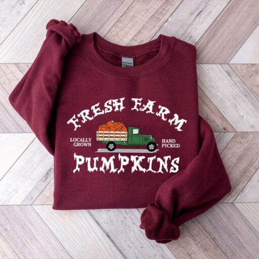 Farm Fresh Pumpkin Sweatshirt, Fall Crewneck Sweatshirt, Pumpkin Shirt, Fall Sweater, Pumpkin Patch Sweatshirt, Womens Fall Shirt, Fall Gift