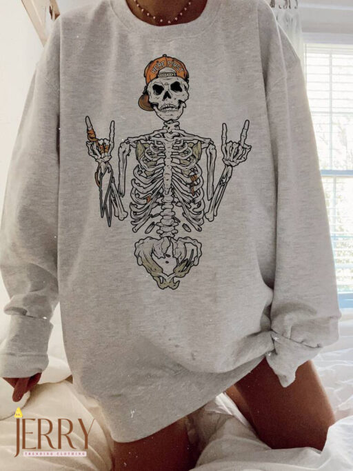 Halloween Skeleton Sweatshirt, Y2K Sweatshirt, Halloween Women Oversize Sweatshirt, Halloween Skeleton Sweater, Halloween Skull Sweatshirt