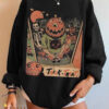 Halloween Trick or Treat Vintage Sweatshirt, Halloween Women Top, Halloween Sweatshirt Pumpkin Cat, Pumpkin Spice Sweatshirt, Swoosh Sweater