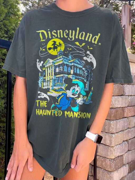 Haunted Mansion Shirt, Mickey Haunted Mansion Shirt, Retro Disney Halloween Shirt, Nightmare on streets, Magic Kingdom Shirt, Disneyland Tee