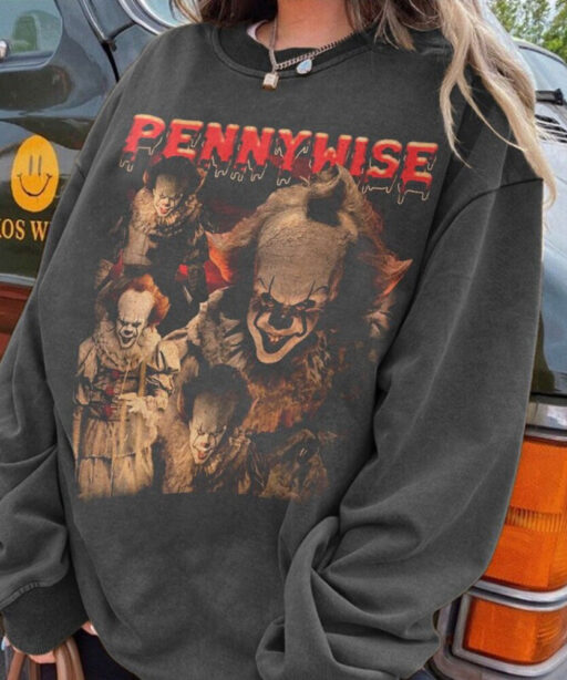 Pennywise IT shirt, Happy Halloween 2023, Horror Movie Killers, Halloween Horror, Horror Movies Characters, Red balloon, Penny Wise shirt