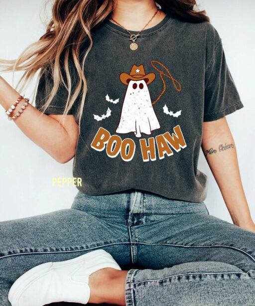 Retro Halloween Boo Comfort Colors Shirt, Vintage Ghost Halloween T-Shirt, Boo Haw Western Tee, Witch Shirt, Disney Halloween Party Shirt.
