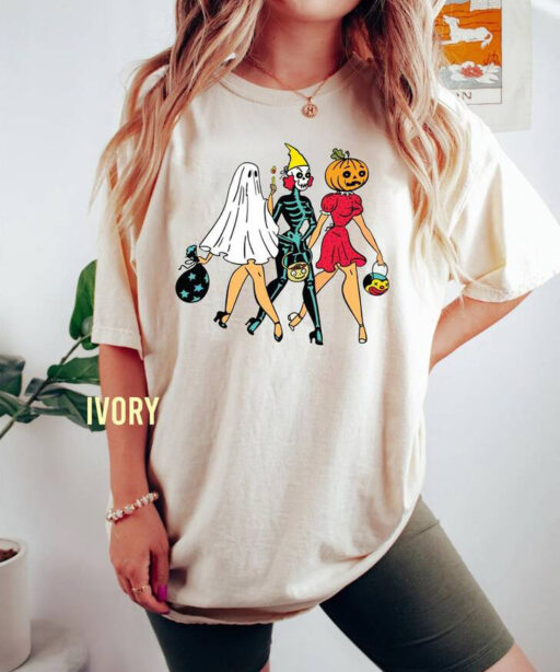 Retro Halloween Sanderson Sisters Sweatshirt, Hocus Pocus Comfort Color Shirt, Disney Halloween Party Unisex T-Shirt, Spooky Season Shirt.