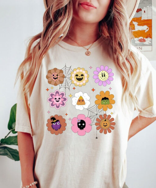 Retro Pumpkins & Flowers Shirt, Grunge Happy Face Pumpkin,Vintage Fall Shirt,Groovy Halloween,Happy Flowers,Retro Smiley Face,Halloween Gift