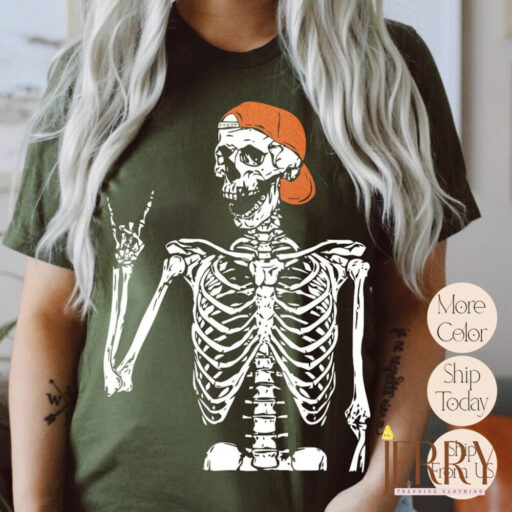 Retro Skeleton Halloween T-Shirt, Cool Stay Spooky Skeleton Hands Shirt, Skeleton Hands Shirt, Horror Shirt, Skull Shirt, Spooky Season