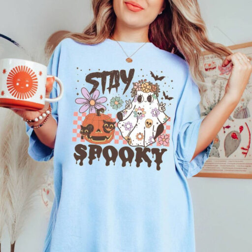 Stay Spooky T-Shirt, Spooky Vibe Shirt, Halloween T-shirt, Cool Halloween shirt, Funny Halloween shirt, Halloween Tee, Smiley Spooky Shirt