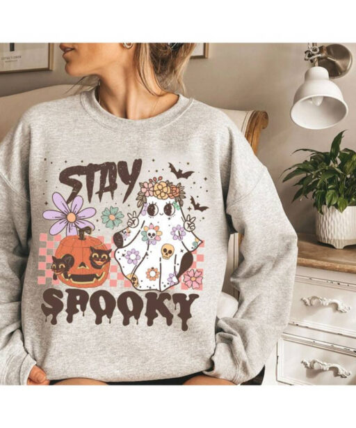 Stay Spooky T-Shirt, Spooky Vibe Shirt, Halloween T-shirt, Cool Halloween shirt, Funny Halloween shirt, Halloween Tee, Smiley Spooky Shirt