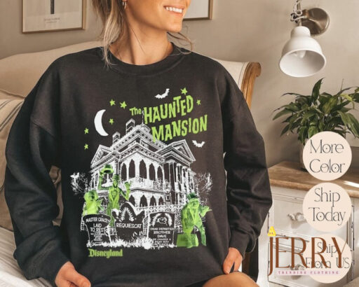 Vintage Haunted Mansion Sweatshirt, The Haunted Mansion Sweatshirt, Disneyland Halloween Sweatshirt, Stretching Room Sweatshirt