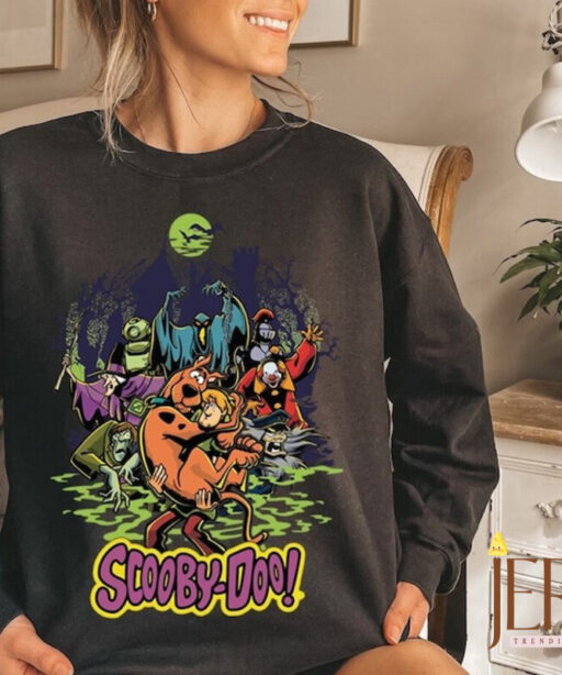 Vintage Scooby Doo Sweatshirt, Halloween Sweatshirt, Scooby Doo Halloween Sweatshirt, Horror Movie Sweatshirt, Halloween Party Sweatshirt