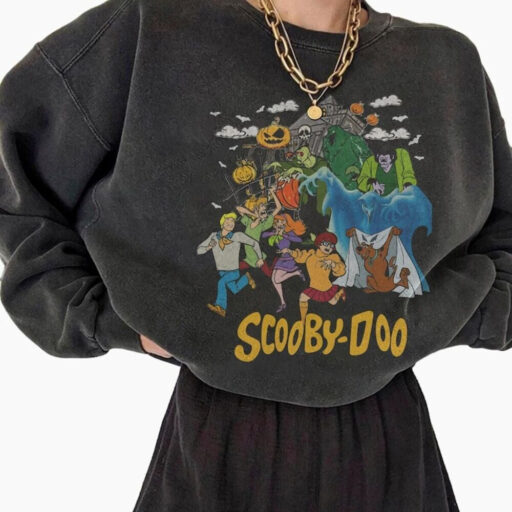 Vintage Scoobydoo shirt, scoobydo shirt, Horror Movie shirt, Disney Halloween, trick or treat shirt, 90s horror movie shirt, ruh roh shirt