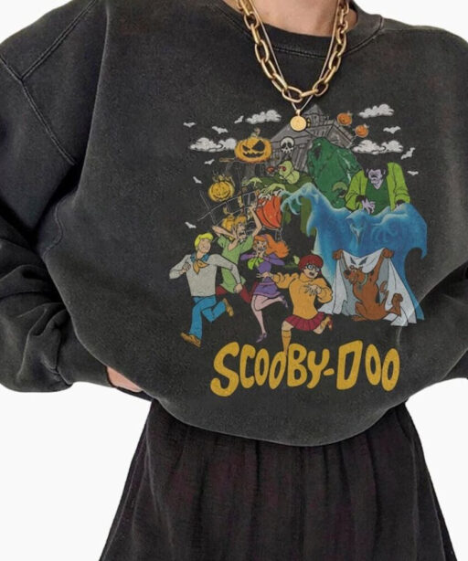 Vintage Scoobydoo shirt, scoobydo shirt, Horror Movie shirt, Disney Halloween, trick or treat shirt, 90s horror movie shirt, ruh roh shirt