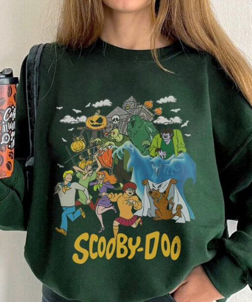 Vintage Scoobydoo shirt, scoobydo shirt, Horror Movie shirt, Disney Halloween, trick or treat shirt, 90s horror movie shirt, ruh roh shirt