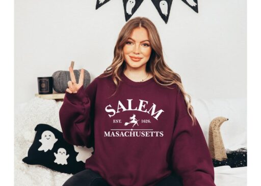 Salem Massachusetts Sweatshirt,Halloween Sweatshirt,Halloween Witch Women's Sweatshirt,Sanderson Sisters Sweatshirt,Halloween Shirt,Spooky