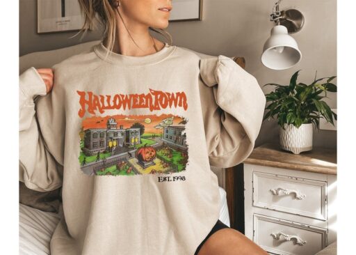 Halloweentown 1998 Sweatshirt,Pumpkin Halloween Sweatshirt,Halloweentown University Sweatshirt,Spooky Season,Halloween Shirt,Halloween Gift