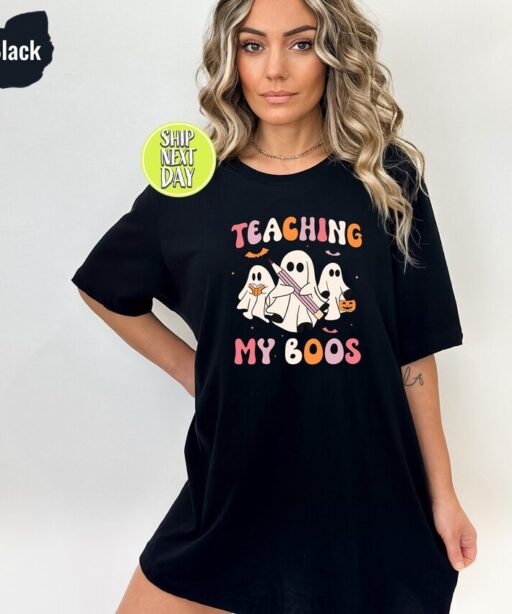 Teaching My Boos T-Shirt, Halloween Teacher shirt, Teach Tshirt, Teacher Shirt, Cute Halloween Shirt for Teachers, Sppoky Teacher Gift-HC60