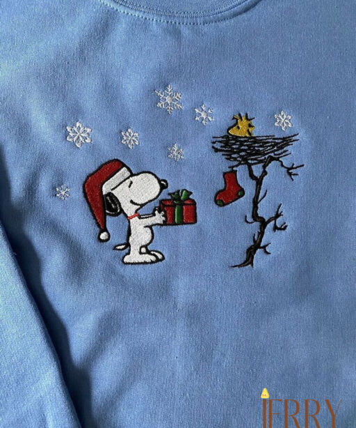 Christmas Embroidery Sweatshirt,Snoopy Christmas Embroidered Sweatshirt,Custom Embroidery Sweatshirt, Y2K Style Embroider.