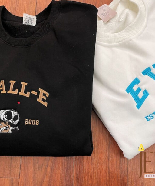 Wall-E and Eve Embroidered Crewneck, Wall-E Embroidered Sweatshirt, Vintage shirt, y2k embroidery Hoodie ECT011012