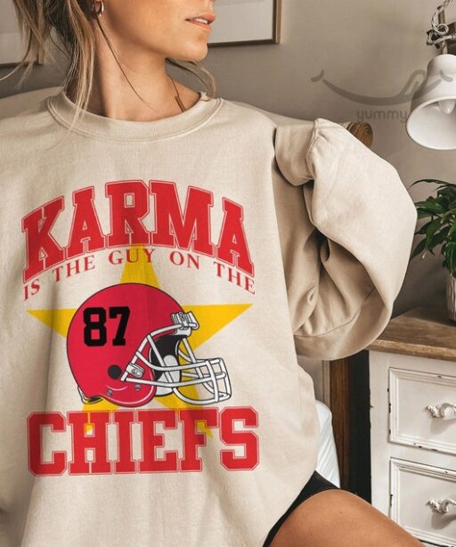 Karma is the guy on the chiefs Sweatshirt, Travis Kelce Taylor Swift shirt