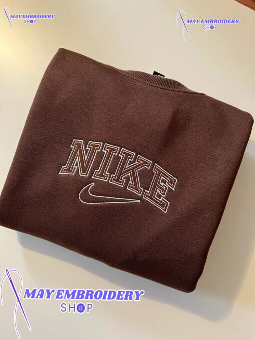 Brown Nike Logo Embroidered Sweatshirt, Best Christmas Gifts For Dad