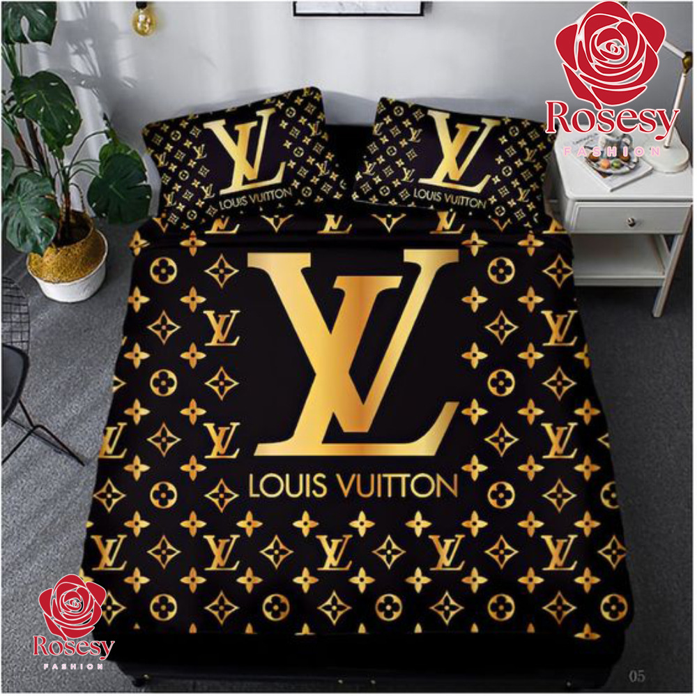 Black Monogram Louis Vuitton Bedding Set