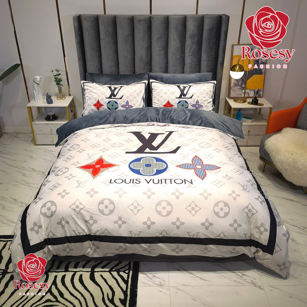 Louis Vuitton bed sheets in 2023