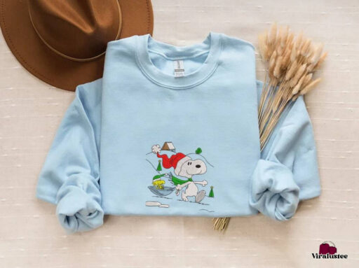 Christmas Snoopy Embroidery Sweatshirt