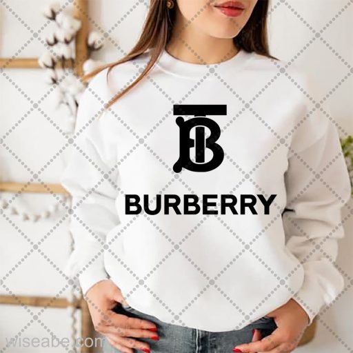 Burberry Logo T-Shirt For This Hot Summer