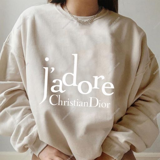 Natalie Portman In Dior T Shirt For Men And Women