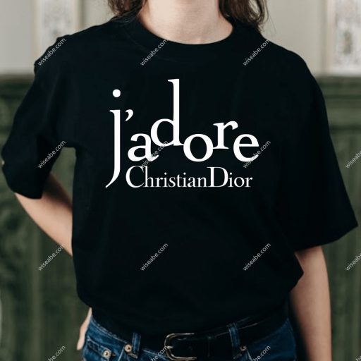 Natalie Portman In Dior T Shirt For Men And Women