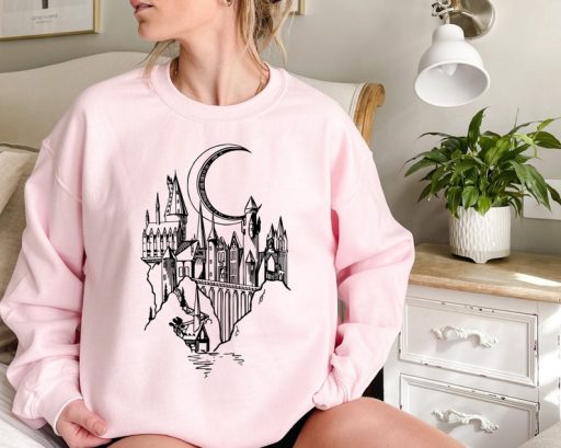 VIntage Hogwarts School Castle Harry Potter Crew Neck Sweatshirt, Harry Potter Merchandise