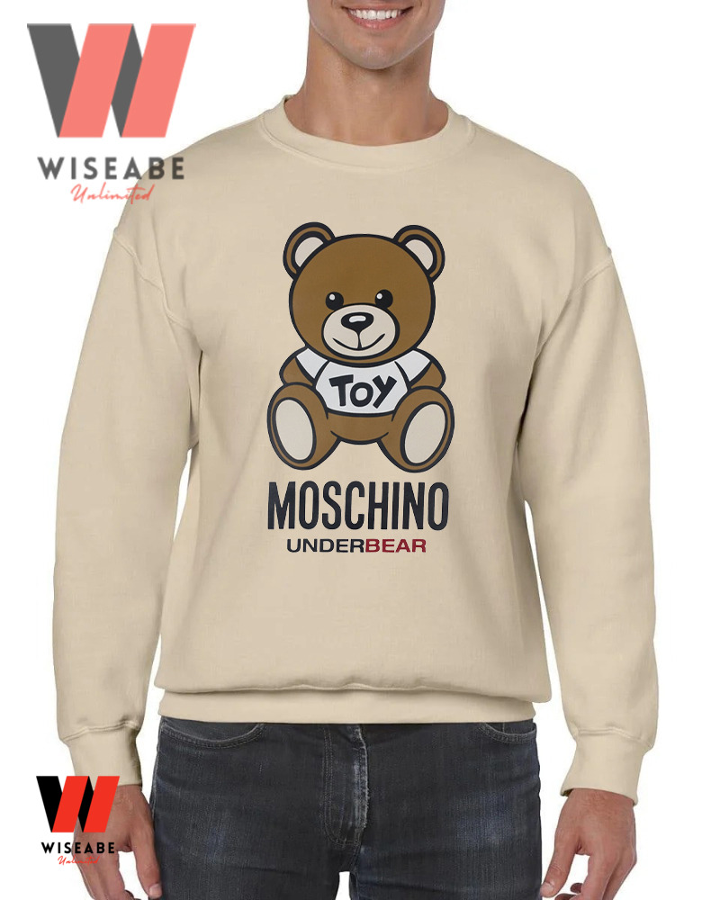 Moschino Toy UnderBear Under Bear Short-Sleeve Unisex Shirt (2) Pullover  Hoodie for Sale by vietngoc352