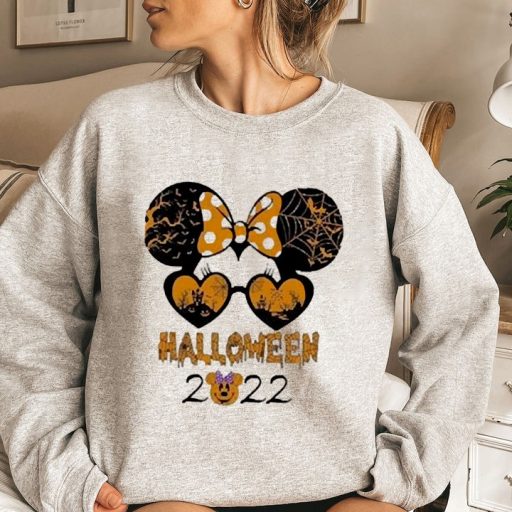 Minnie Mouse 2022 Disney Halloween Sweatshirt