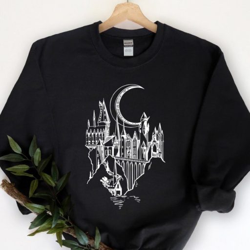 VIntage Hogwarts School Castle Harry Potter Crew Neck Sweatshirt, Harry Potter Merchandise