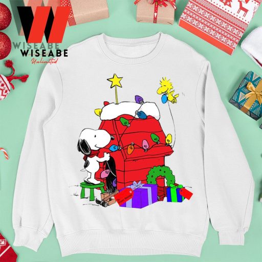 Cheap Snoopy And Woostock Decorate Happy Christmas Peanuts Sweatshirt