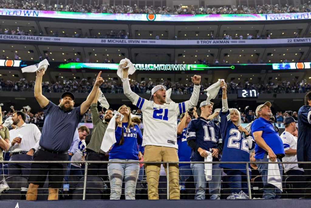 : NFL Dallas Cowboys Mens Rivalry Long Sleeve Jersey