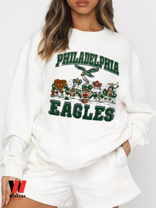 Vintage Philadelphia Eaglese Football Looney Tunes Sweatshirt