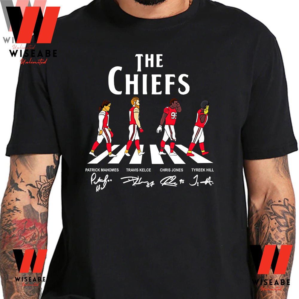 Kansas City Chiefs Abbey Road Patrick Mahomes Tyreek Hill signatures shirt