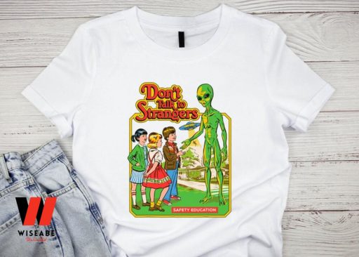 Vintage Alien With Human Dont Talk To Strangers Stranger Things Graphic Tee, Gifts For Stranger Things Fans