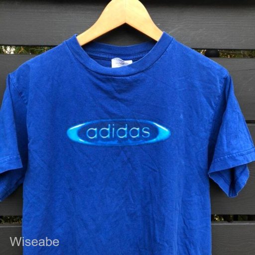 Vintage Adidas T-shirt