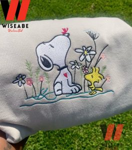 Unique Embroidered Snoopy And Woodstock Flowers Peanuts Sweatshirt