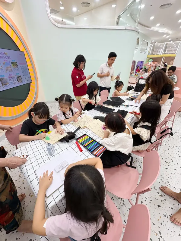 Không gian Xưởng sáng tạo cuối tuần — Woopie