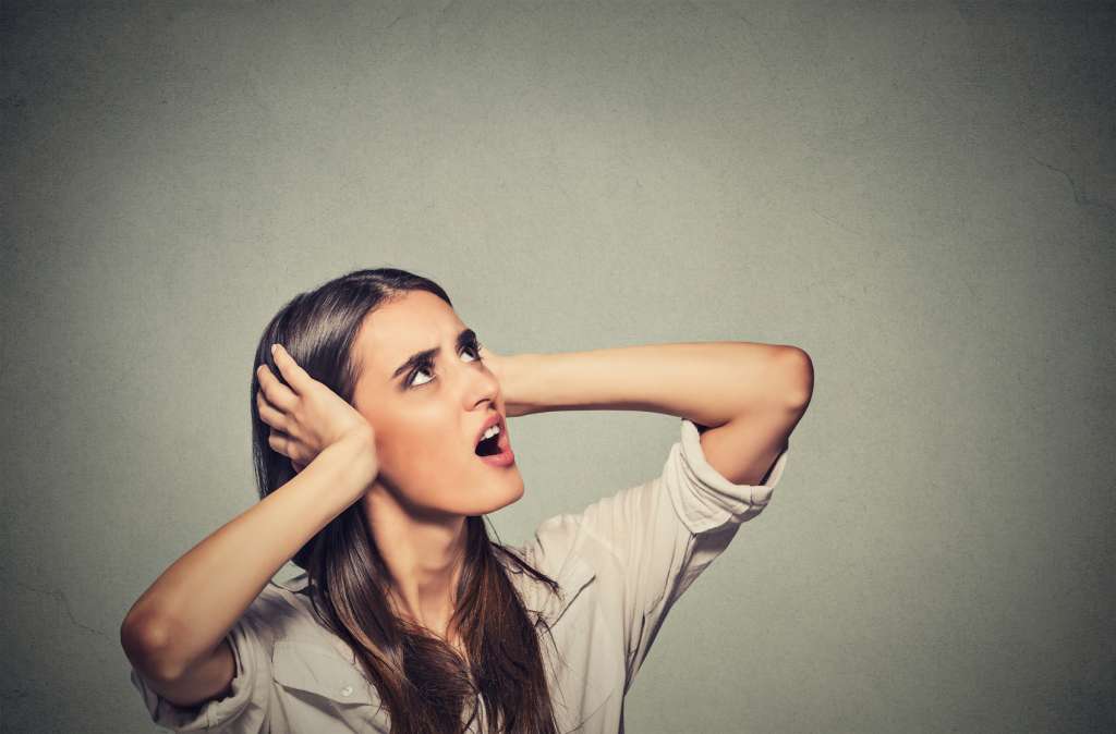 menyebabkan tinnitus