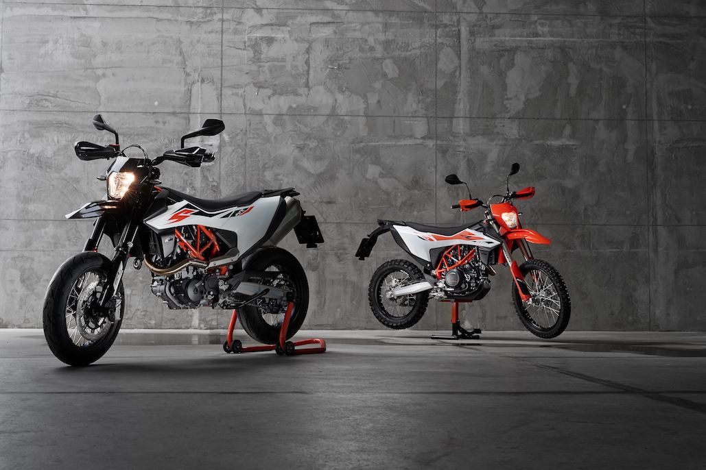 Street Or Dirt? New KTM 690 SMC R & KTM 690 ENDURO R Released