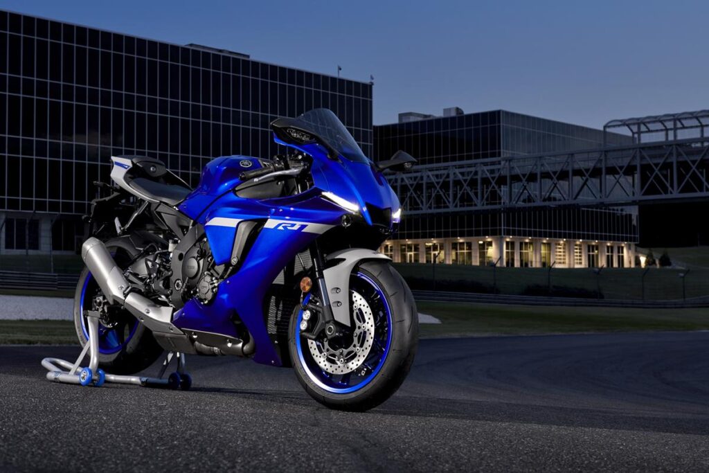 Yamaha Unveils The New 2020 Yzf-r1 And Yzf-r1m