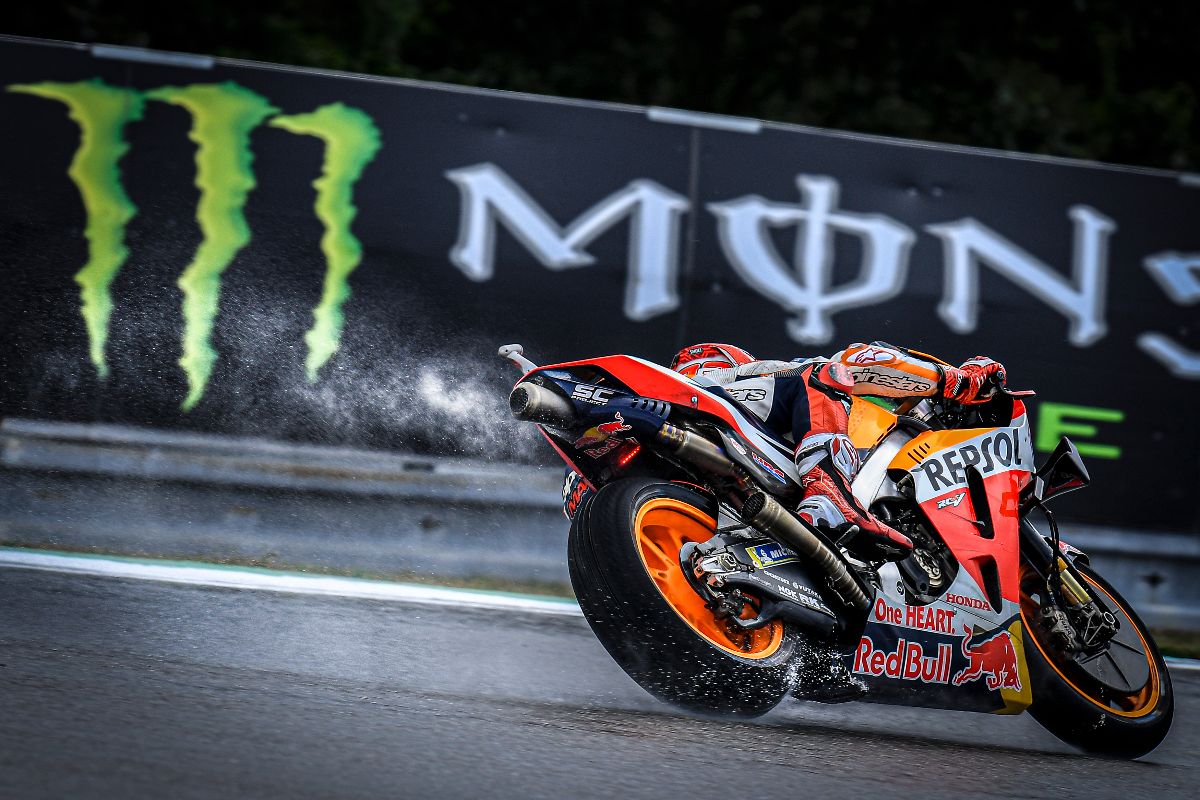 Marc Marquez puts slicks on pole at a half-soaked Brno