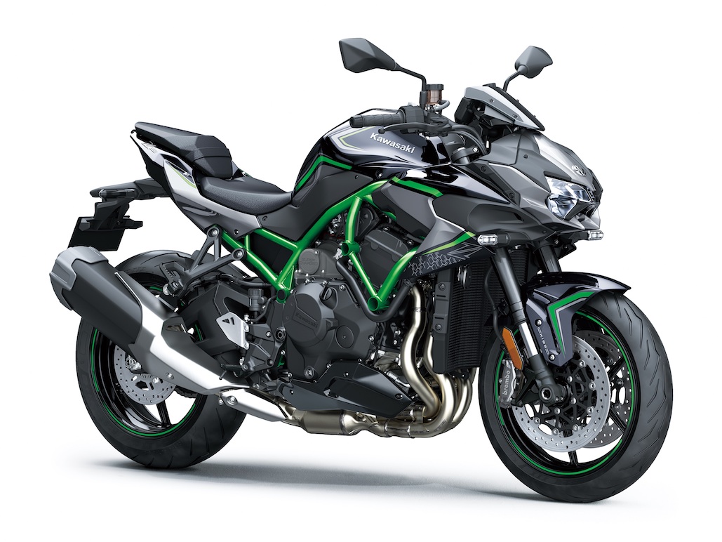 Pirelli DIABLO ROSSO™ III chosen as original equipment for the new hypernaked Kawasaki Z H2