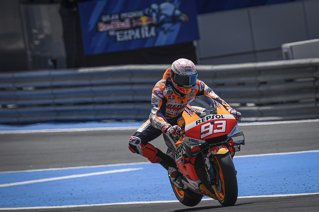 Nothing in it: Marquez, Vinales and Crutchlow split by less than a tenth on Friday