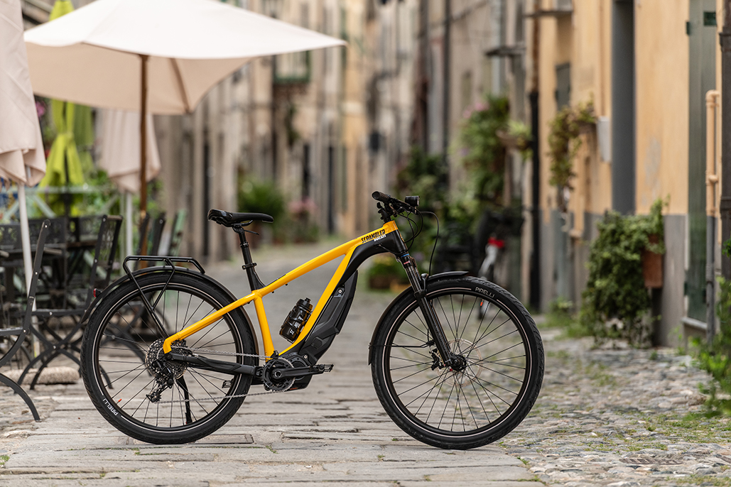 e-Scrambler: the e-bike to move freely and with style